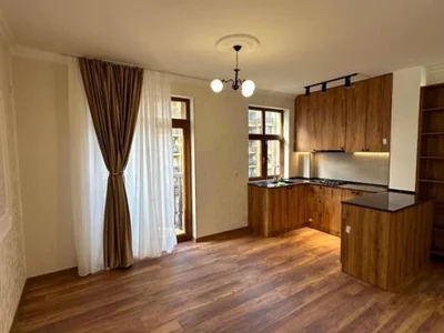 Коммерческое помещение на Kupradze St 77 Varketili