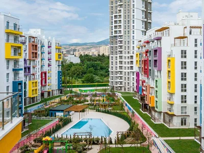 Солнечно, вид на бассейн | Бесплатная парковка | Green Diamond