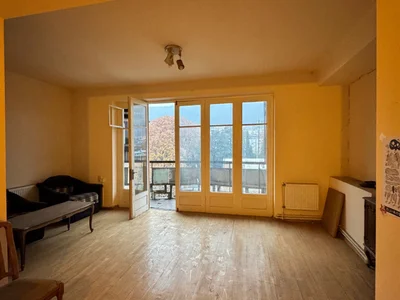 4 room Flat For Sale. Vera