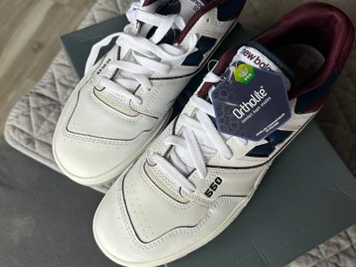 **Продаю новые оригинальные кроссовки 👟**