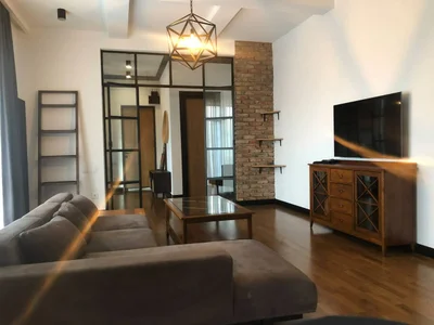 4-комнатная квартира в районе Ваке/Багеби, $2000