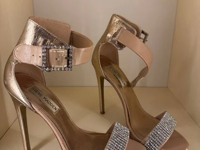 Золотистые туфли Steve Madden, размер 37
