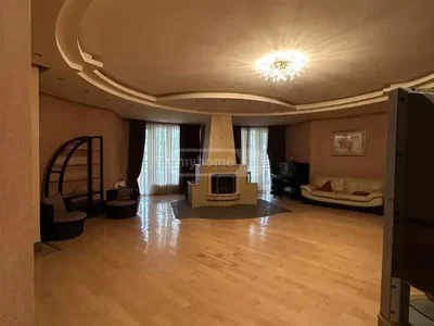 5-комнатная квартира. Ваке