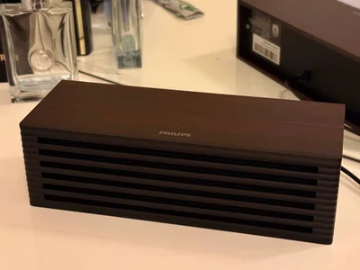 Bluetooth колонка Philips под дерево