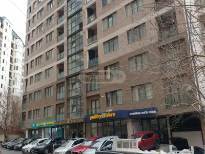 Универсальное коммерческое помещение в Ваке