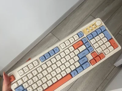 Механическая клавиатура Bluetooth (копия Keychron)