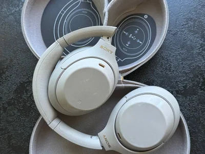 Sony WH-1000XM4