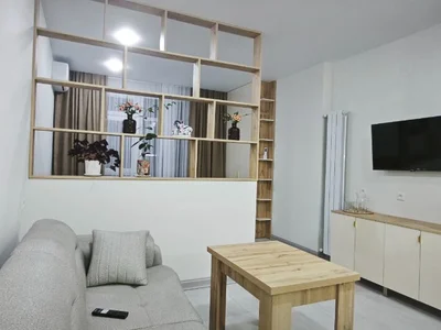 1+1 на ტბელ აბუსერიძის ქ. 32/34 Khimshiashvili District