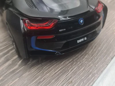 Машинка на радиоуправлении BMW