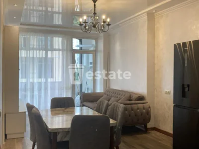 2+1 рядом со стадионом Динамо, $750