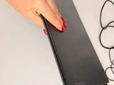 Ноутбук Lenovo IdeaPad S340 с мышкой и сумкой