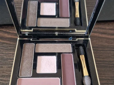 Набор косметики Avon