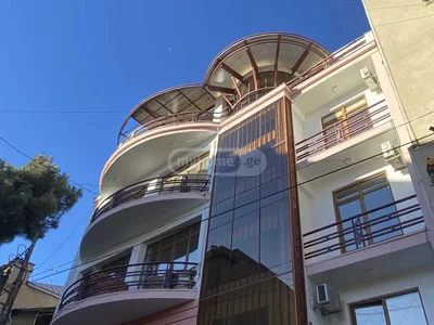 Комната в частном доме. Ваке