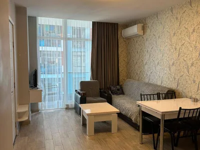 3-комнатная квартира, 65 кв.м, $700