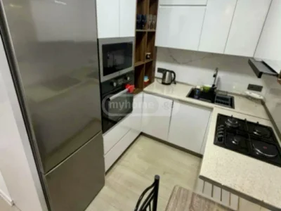 3-комнатная квартира, 80 кв.м, 2 спальни, $850