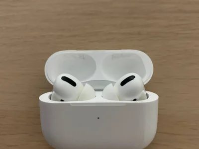 Airpods Pro 1 поколения