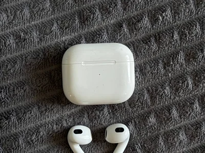 AirPods 3