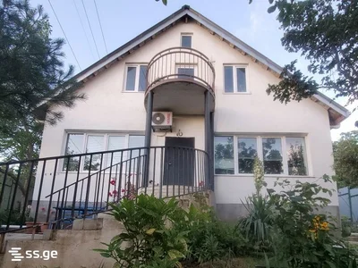 9-комнатный частный дом Продаётся. Глданула