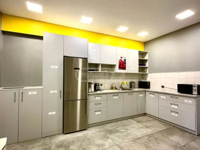 Коммерческое помещение/офис 250 м² в Ваке