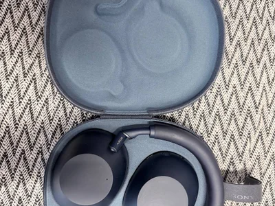 Беспроводные наушники Sony WH-1000XM6