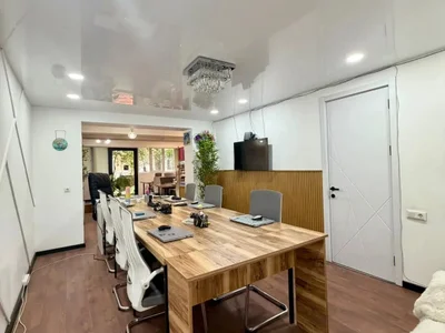 Коммерческое помещение 200 кв.м, продажа