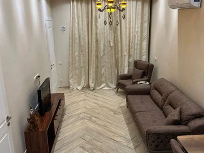1+1 на улице Шартава, $700