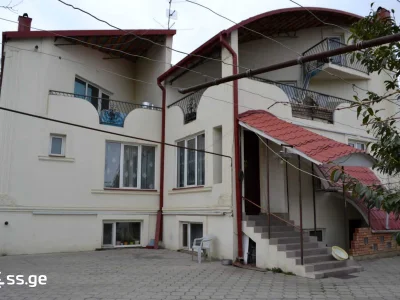 8 room Private House For Sale. Bagebi