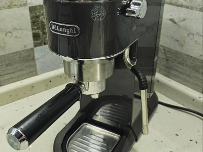 Кофемашина De’Longhi Dedica Arte EC885.GY