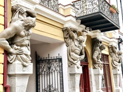 Квартира в историческом дворе, площадь Орбелиани