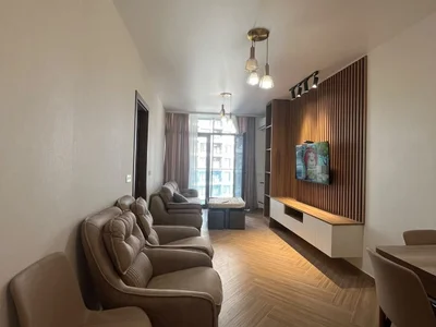 3 комнатная квартира , $700