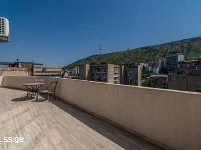 5 room Flat For Rent. Vake