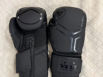 Боксёрские перчатки VELO Professional Gear