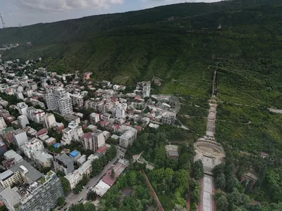 Участок 820 кв.м с домом в Ваке, $615,000