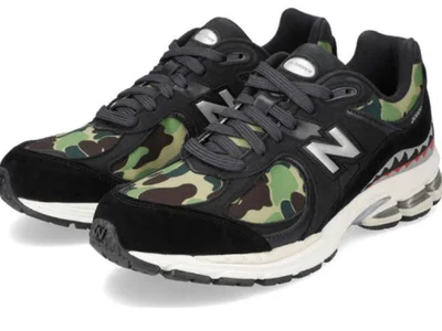 Кроссовки New Balance Bape 2002r