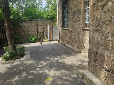1 room Flat For Sale. Navtlugi