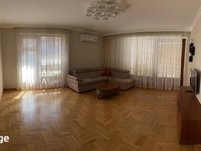 3-комнатная квартира в Тбилиси
