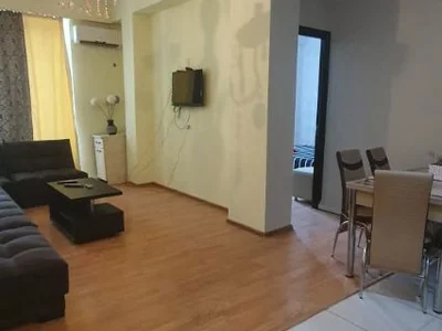 2 room Flat Daily rent. Ortachala