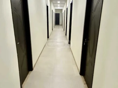 Комната в отеле. Глдани
