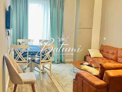 4-комнатная квартира с 3 спальнями, Старый Батуми, $250,000