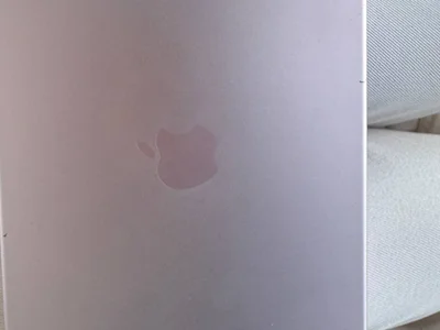Ноутбук MacBook Neo