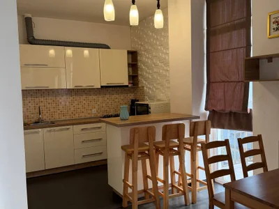 Пересдам просторную квартиру за $550