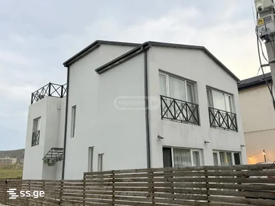 5-комнатный частный дом Продаётся. Тхинвал