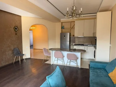 Улица Анны Политковской, 37: 4-комнатная, 112.0 м²