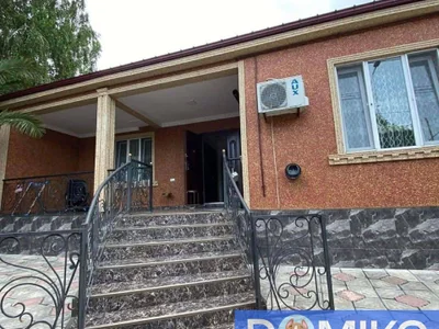 3+1 на Адлия улица 25 Airport District