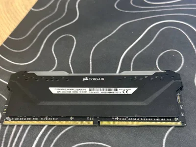 Оперативная память Corsair DDR4 32GB