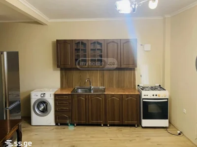 Коммерческое помещение на улица Зазы Панаскертели-Цицишвили 3 Saburtalo