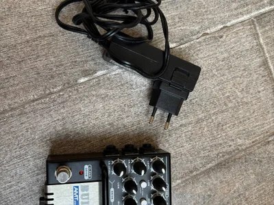 Гитарный преамп AMT Electronics SS-30 Bulava