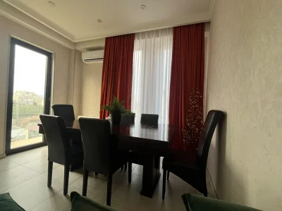 Ул. Симона Чиковани, 25: 3-комнатная, 105.0 м²