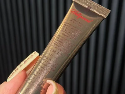 Тональная основа MAC Studio Fix Fluid SPF 15 NC10