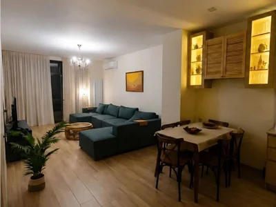 2+1 по улице Парнаваза Мепе, 80 кв.м, $1300